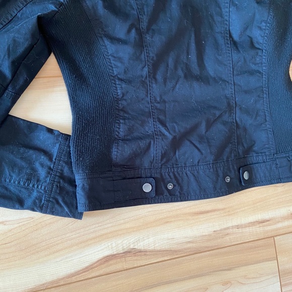 Guess Jacket - Picture 3 of 3